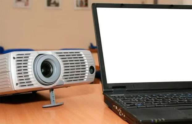 Como Conectar seu Notebook ao Projetor: Guia Passo a Passo